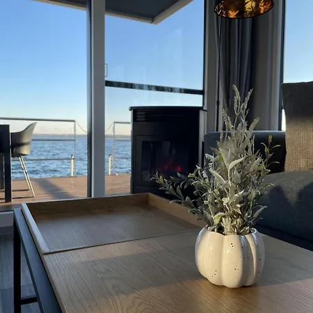 בית נופש Floatinghouse Neptun - Lp3